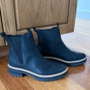 Toms Black Ankle Boots with White Trim Super Cute!